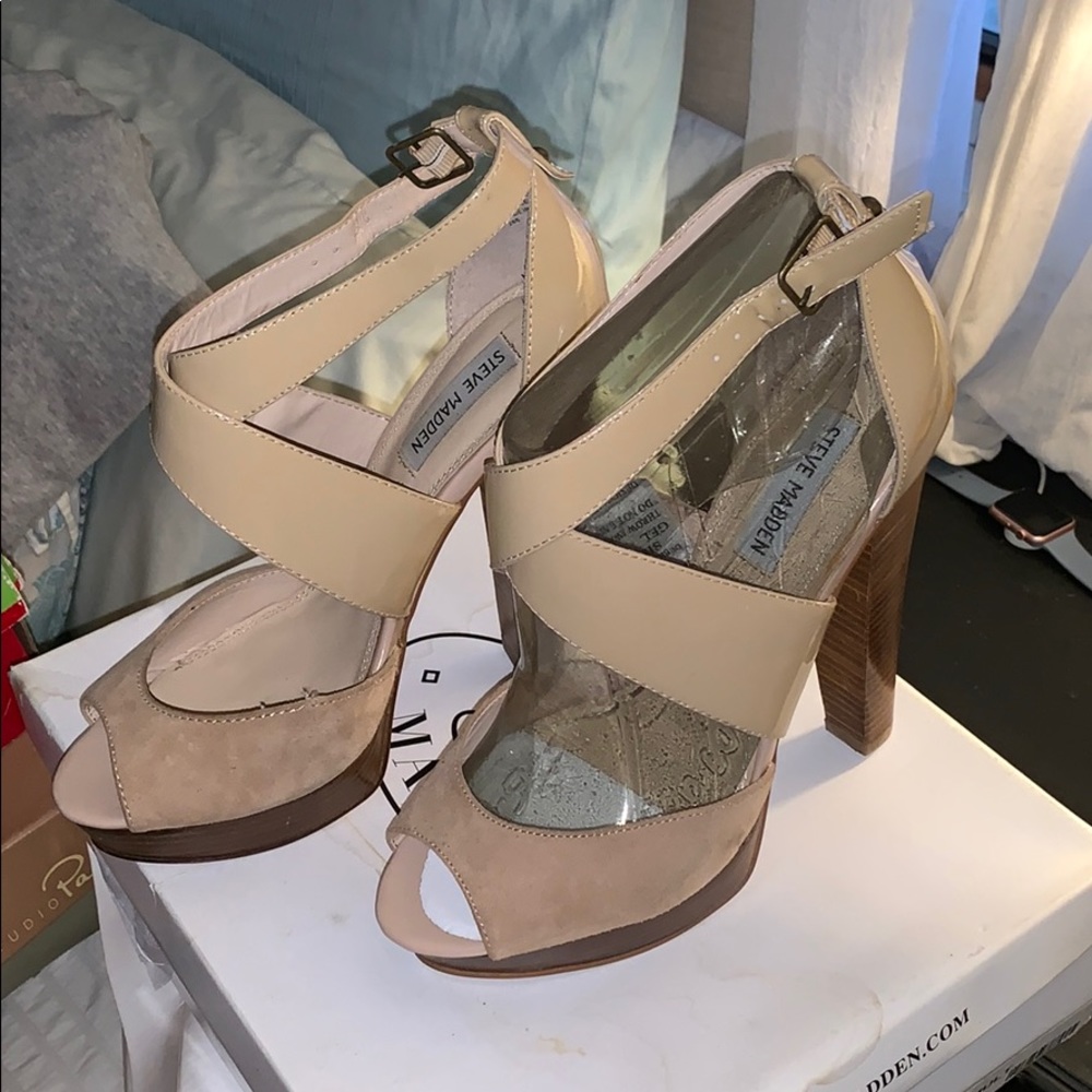 Brand new Steve madden nude heels